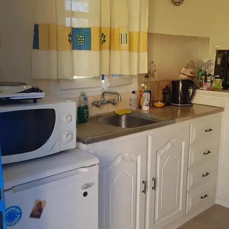 Panormos,Nice Studio With Garden View 아파트 *